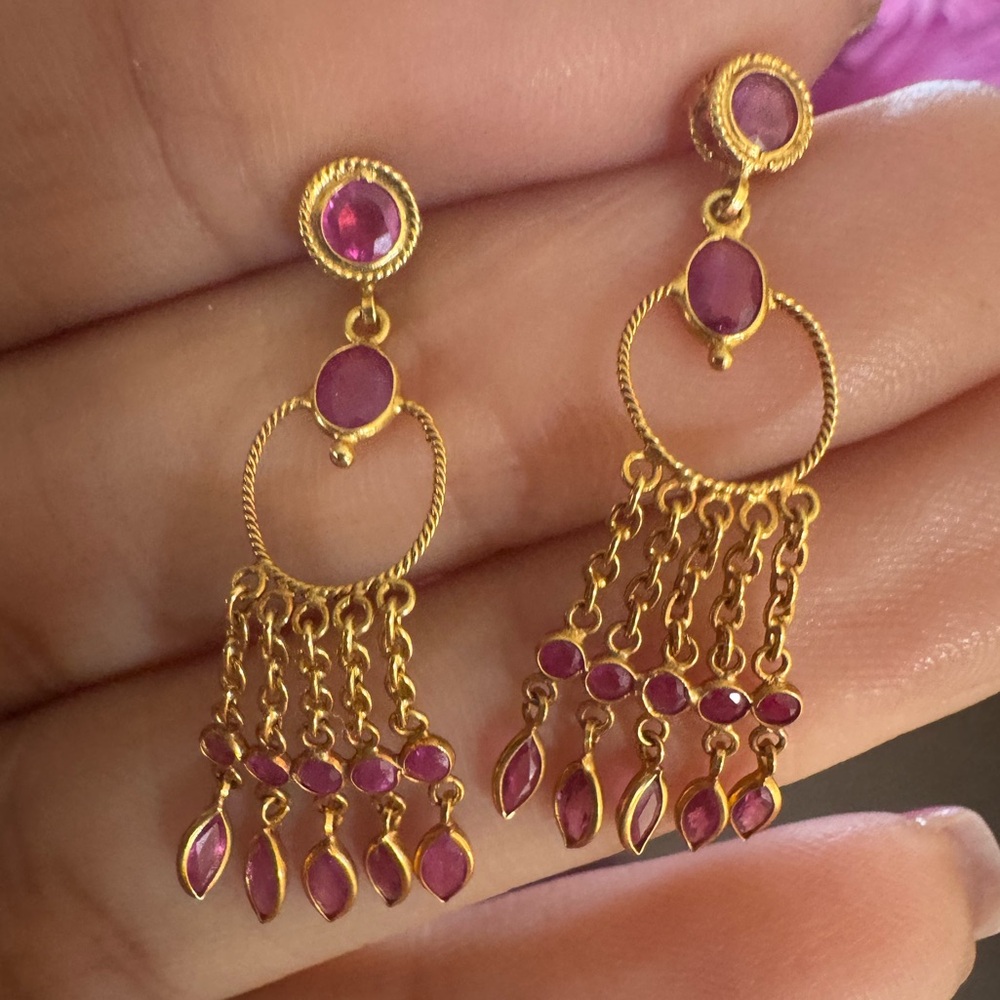 Gorgeous 18K Yellow Gold Ruby Chandelier Earrings – Elegant Dangle Design